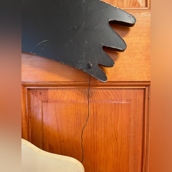 Vintage/Vintage Inspired “Best Witches” Hanging Sign - Picture 5 of 6